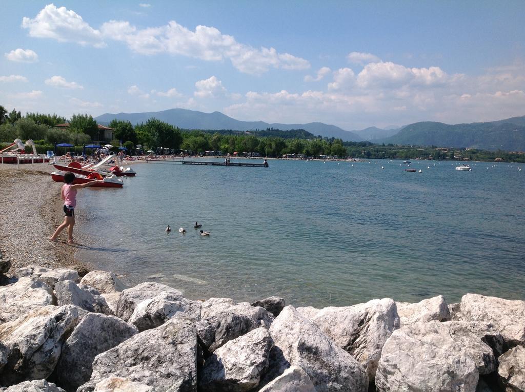 B&B Villa Gardasee With Pool Soiano Del Lago Exteriör bild
