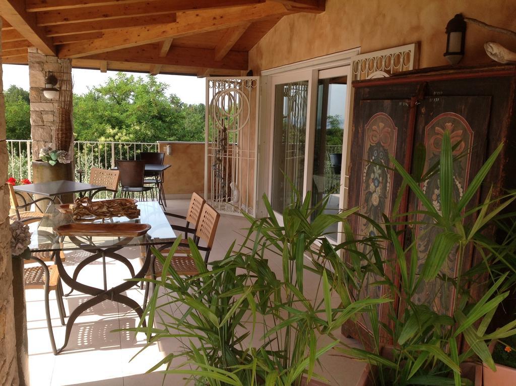 B&B Villa Gardasee With Pool Soiano Del Lago Exteriör bild